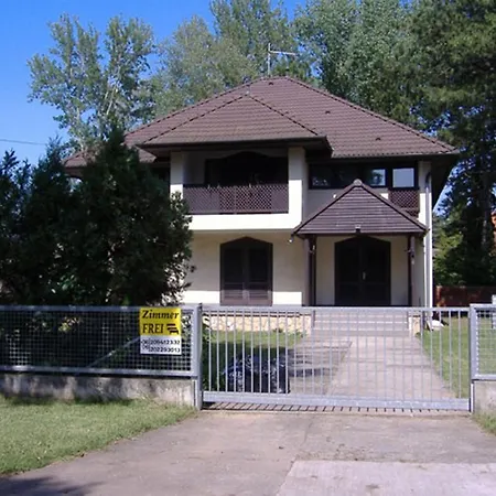 Ragaz House Dom wakacyjny Siófok