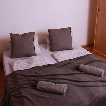Ragaz House Dom wakacyjny Siófok