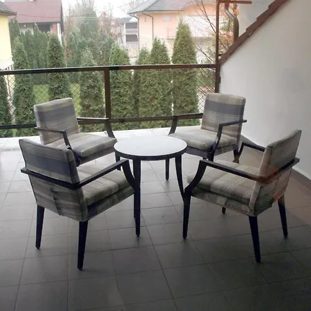 Ragaz House *